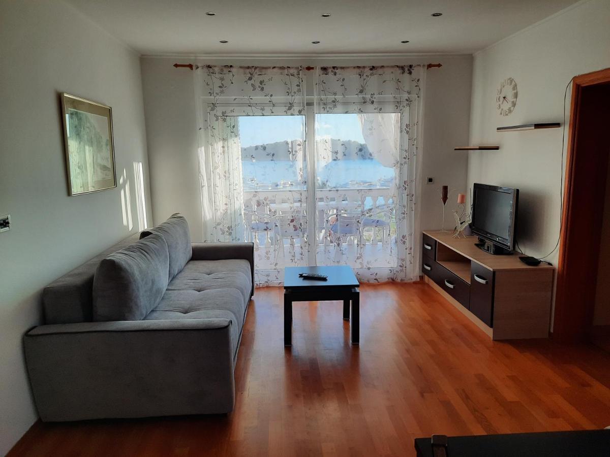 Apartman Martina Apartment Palit Bagian luar foto